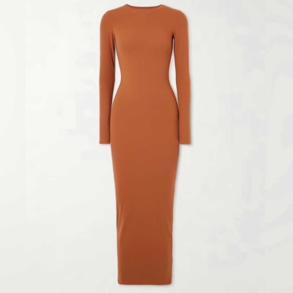 NEW SKIMS CREW NECK LONG SLEEVE DRESS